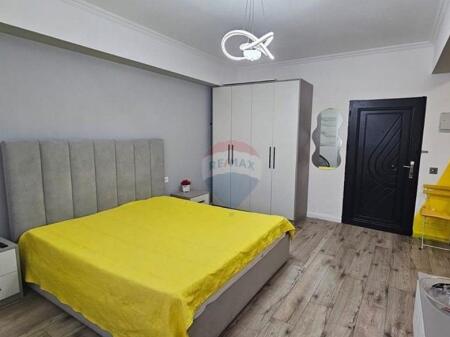 Qira/ Garsoniere ne Bllok
