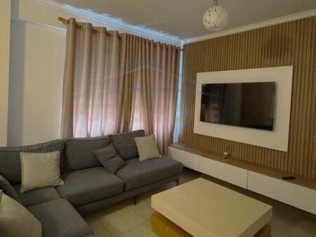 In vendita, Appartamento 1+1, Complesso Kontakt, 21 Dhjetori, Tirana