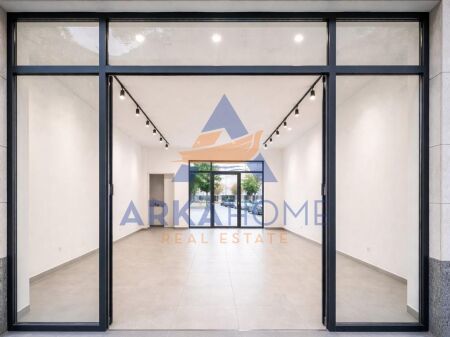 COMMERCIAL UNIT FOR SALE 106M2 "TEK KASTRIOTET" 159,000 EURO