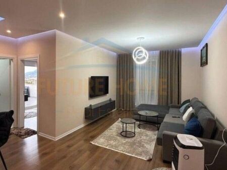Rent, Apartment 2+1+2+Veranda, Dibres Street, Tirana