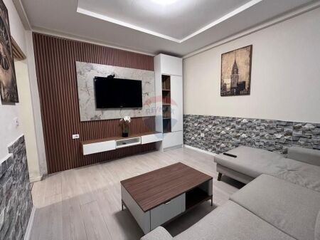 Apartment 2+1 + parking space for rent!