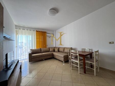 For rent 2+1 (2 bathrooms) with spacious balcony with sea view