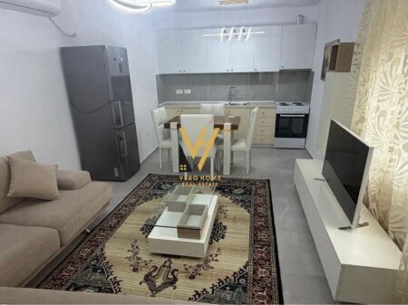 ENTRANCE 2+1 FOR RENT AT THE TRAIN STATION 700 EURO