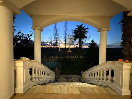 Individual villa with swimming pool for sale in Lalzi Bay for sale!