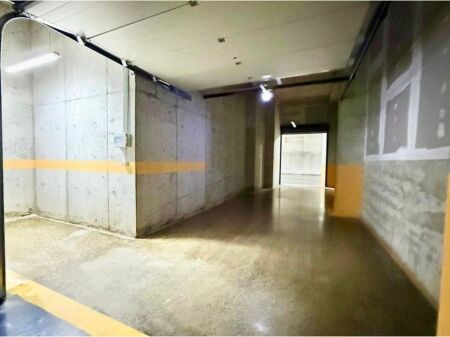  WAREHOUSE / SPACE FOR PARKING SPOTS – Square 21 Rruga e Kavajes