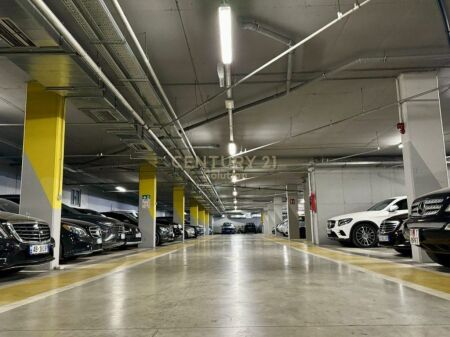 WE HAVE 6 PARKING SPACES  1 TECHNICAL ROOM FOR SALE, VILLA-L2 !
