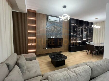 Rent 3-storey Villa, Aba Residence, Sauk.