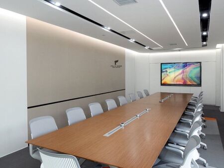 UFFICIO IN AFFITTO 135 M2 9 PIANI 150.000 LEKE
