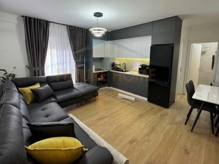For sale, Apartment 1+1, near the Mosque, Selitë