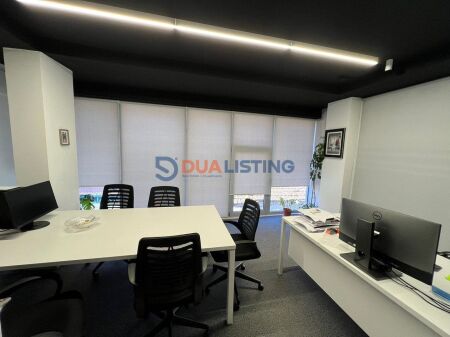 UFFICIO ARREDATO IN AFFITTO PRESSO PAZARI I RI !!