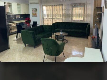 Tirane, 2+1 apartment for rent, 4th floor, 100 m² area. Price 670 € (Komuna e Parisit)