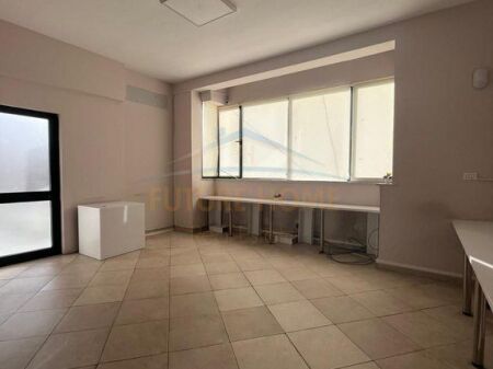 Rent, Business Premises, 21 Dhjetori, Tirana.