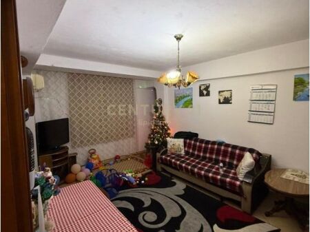 Apartment 2+1 for sale near the “Kushtrimi i Lirisë” School