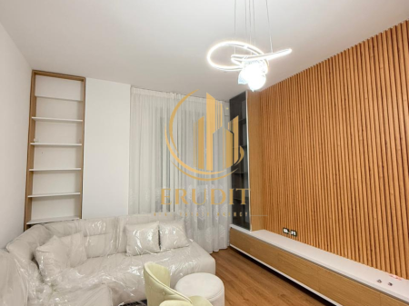 Apartment for rent in the Komuna e Parisit area.