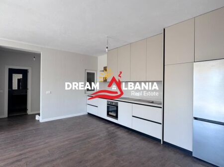 Si affittano 2 appartamenti 2+1 alla fine di Bulevardi i Ri (ID 42215471)