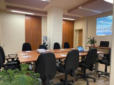 Affittasi ufficio di 120 m² nella zona di Shallvareve