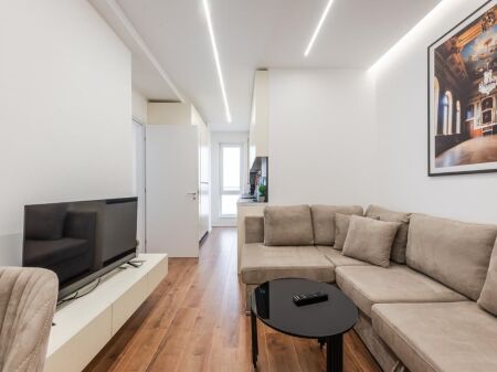 Apartment 1+1 for Rent – Myslym Shyri