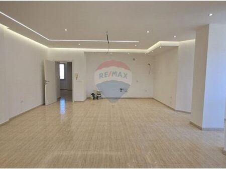 Apartment 2+1 for sale in Laprak!