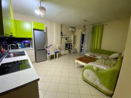 Appartamento in vendita ad Astir 145 000