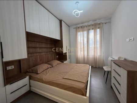 APARTMENT 1+1 + PARKING FOR RENT NEAR 21 DECEMBER