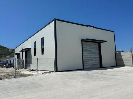 MAGAZZINO IN AFFITTO 550 M2 VORE 2.500 EURO