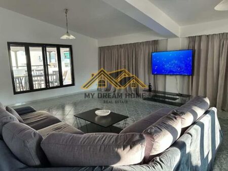 OCCASIONE VENDESI PIANO TERRA 360m2 IN SPIAGGIA, DURAZZO!