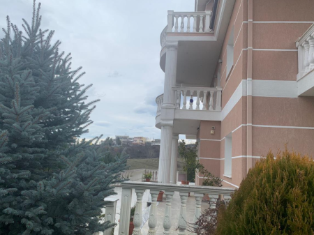Villa di Lusso in Vendita – Farkë