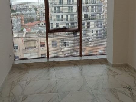  VENDESI APPARTAMENTO 1+1 – VIA KAVAJËS