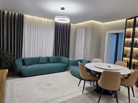 For rent 1+1+ Parking Univers City