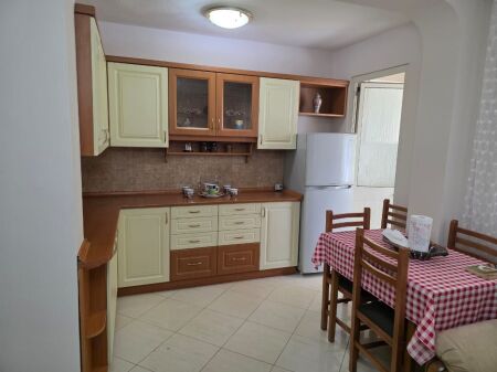 Siri Kodra Street, opposite Ambulances No.3, a 2+1 furnished apartment is for rent. 50,000 Leke
