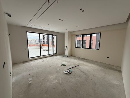  VENDESI Appartamento 3+1 con 2 Bagni e Veranda  Urban Gate Residence, Astir 