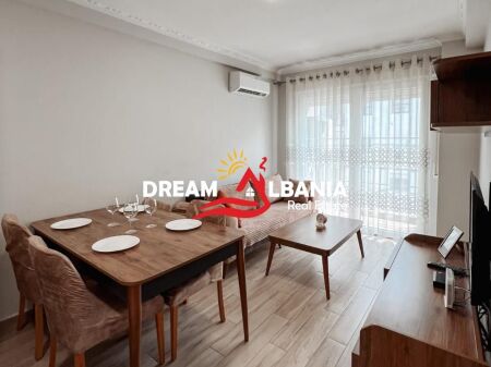 Apartament 1+1 me qera në zonën 5 Maji pranë Concord Center (ID 42111519).
