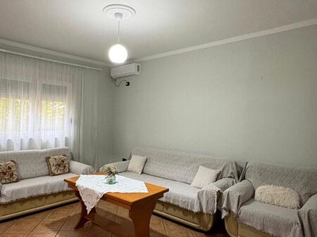 Apartament me qera 1+1 - Laprakë, pranë Kupolës