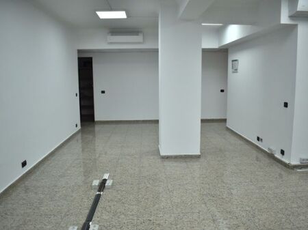 UFFICIO IN AFFITTO 150 M2 CENTRO 2000 EURO