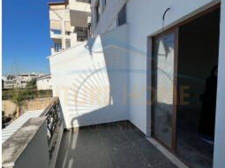 In vendita, Appartamento 2+1+2, Fresku, Tirana