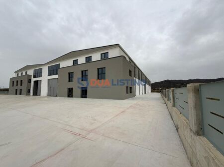 MAGAZZINO ELITARIO IN AFFITTO – ALTO STANDARD DI COSTRUZIONE 💎 📍 Manëz – Baia di Lalëz
