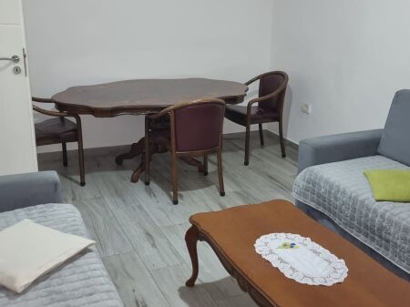Apartament 1+1, Don Bosko!