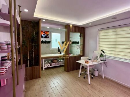 UFFICIO 68 M2 IN AFFITTO A VASIL SHANTO 750 EURO