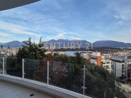 For rent apartment 2+1+2, with balcony and fantastic view of the Lake and Botanical Garden 1,000 € /Month Total area 98m2