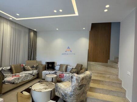 VILLA BIFAMILIARE IN VENDITA "NEL GOLFO DI LALEZ" 420000 EURO