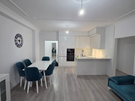 APPARTAMENTO IN VENDITA 2+1+2+GARAGE (21 DICEMBRE)