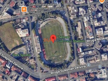 AMBIENTE COMMERCIALE PRESSO LO STADIO DINAMO