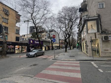 UNITÀ MULTIFUNZIONALE IN AFFITTO – MYSLYM SHYRI