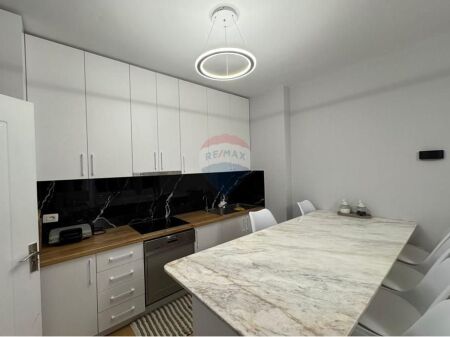 Appartamento - In Vendita - Villa L, Tirana