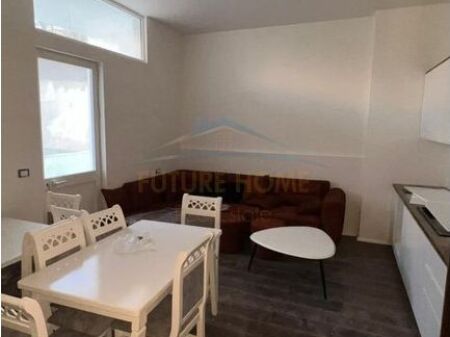 In vendita, Appartamento 1+1, Fresku, Tirana