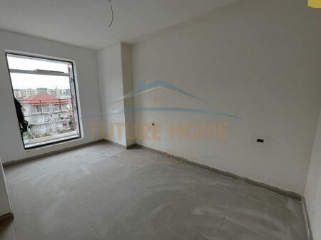 In vendita, Appartamento 1+1, Via Babë Rexha, Tirana.
