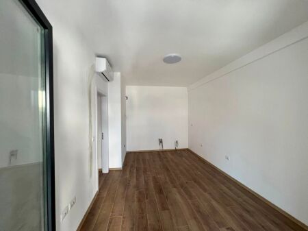  RENT Apartment 1+1 For Office   Zogu i Zi 