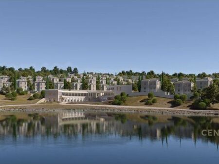 VILLE A ROLLING HILLS LAGO! 700.000 € Superficie Totale  453m2  Superficie Interna  230m2