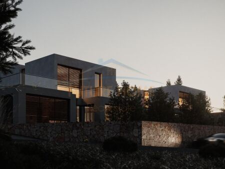  2+1+2 in vendita – Dhërmi | Investimento Premium vicino alla Costa