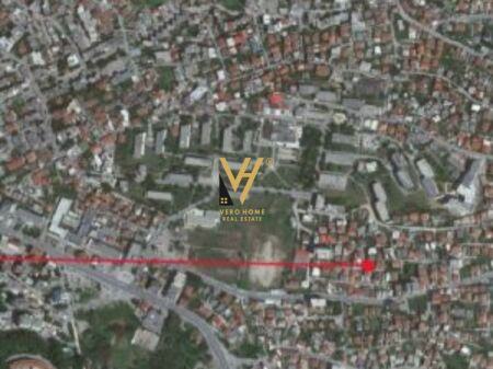 SHITET TOKE 250 M2 TE QYTET STUDENTI 13.000.000 LEKE